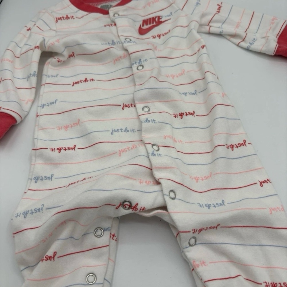 Carters Infant 3-6 Month Lot One Piece  Outfits Sleepers Girl  4 Pieces - Picture 12 of 15
